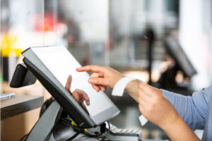 Transition obligatoire vers le système de facturation infonuagique MEV-WEB pour les établissements de restauration du Québec